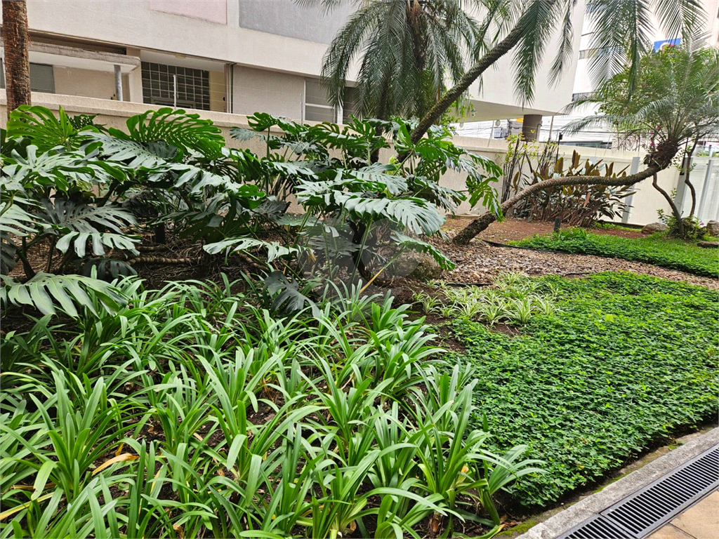 Apartamento à venda na Bela Vista com 3 quartos, sendo 2 suítes 180 m²