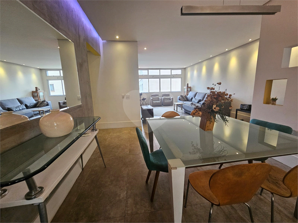 Apartamento à venda na Bela Vista com 3 quartos, sendo 2 suítes 180 m²