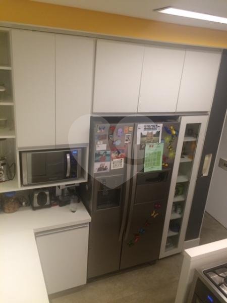 Apartamento à venda na Bela Vista com 3 quartos, sendo 2 suítes 180 m²