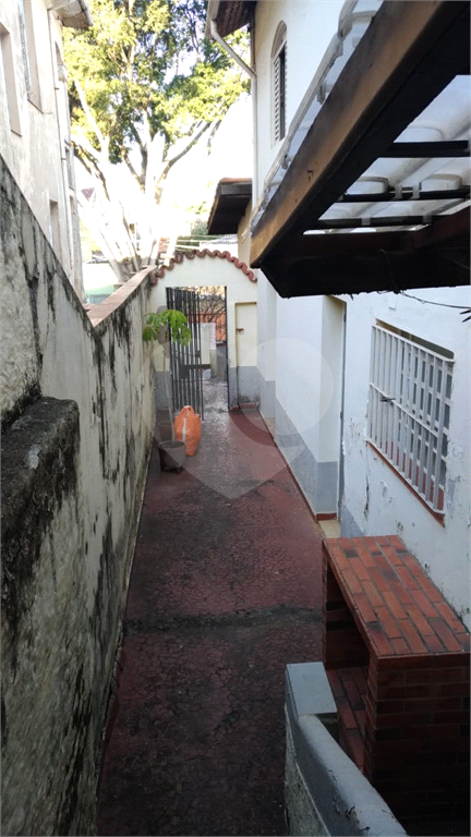 Casa com excelente terreno no Jardim São Paulo
