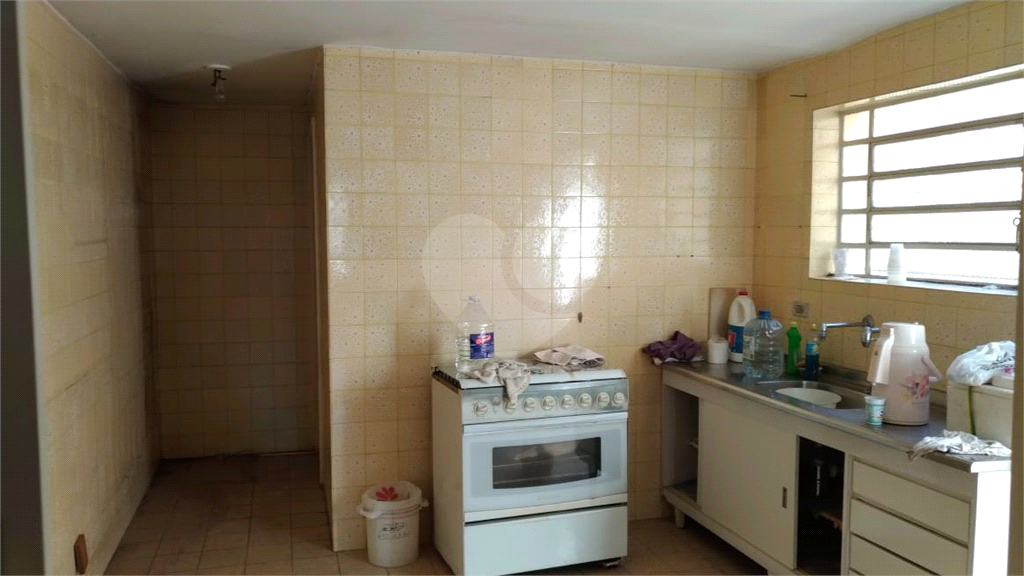 Casa com excelente terreno no Jardim São Paulo