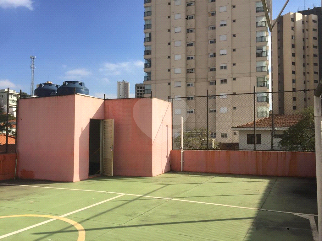 Predio comercial de 4 andares a 1 km do metro santana 