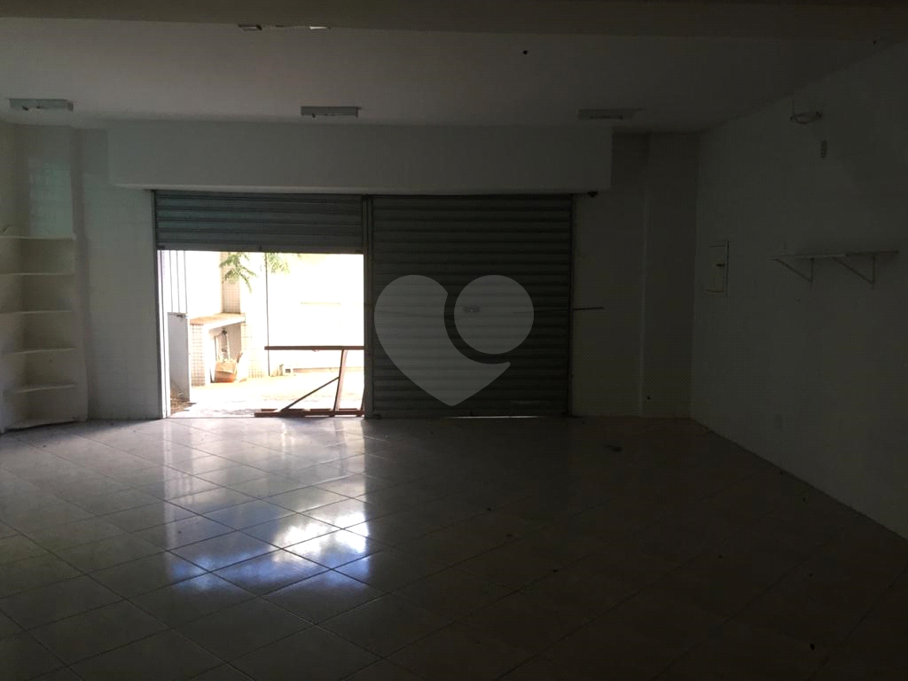 Predio comercial de 4 andares a 1 km do metro santana 