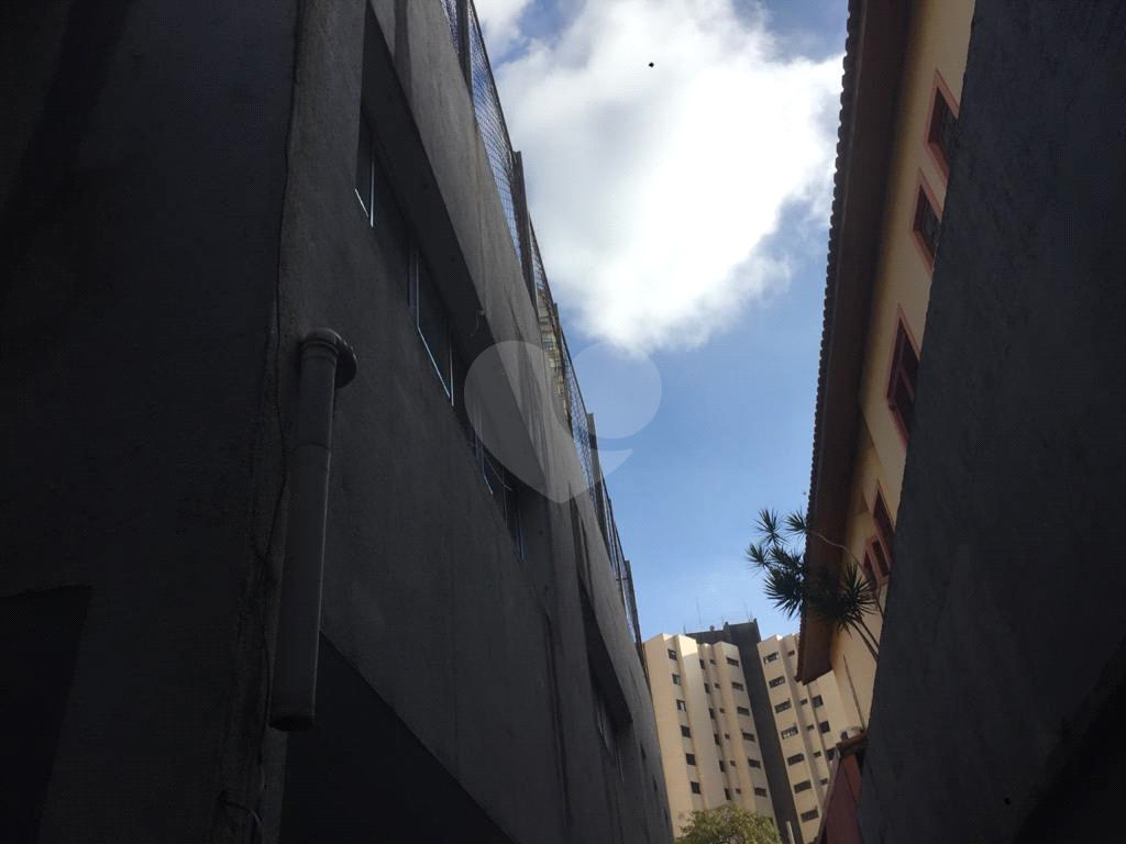 Predio comercial de 4 andares a 1 km do metro santana 