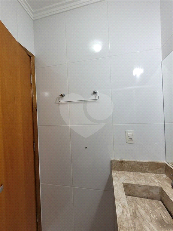 SOBRADO CONDOMÍNIO  TUCURUVI 3DTS REPLETO DE ARMÁRIOS PLANEJADOS E PIAS DE TRAVERTINO