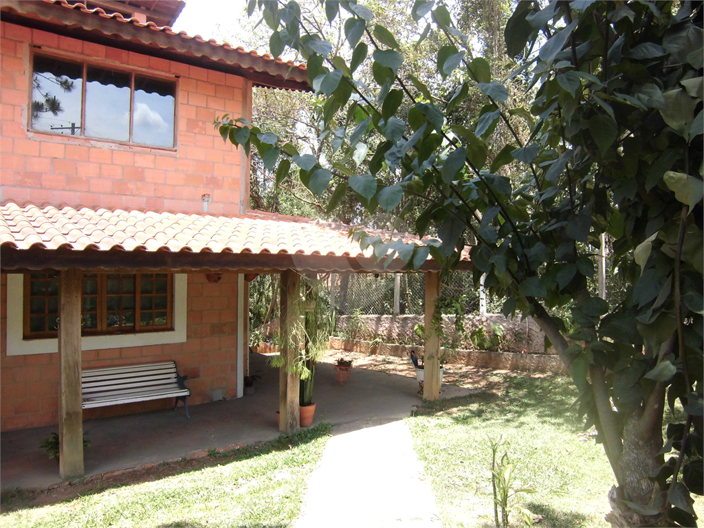 Sobrado em Mairiporã com  1.244 m² de terreno.
