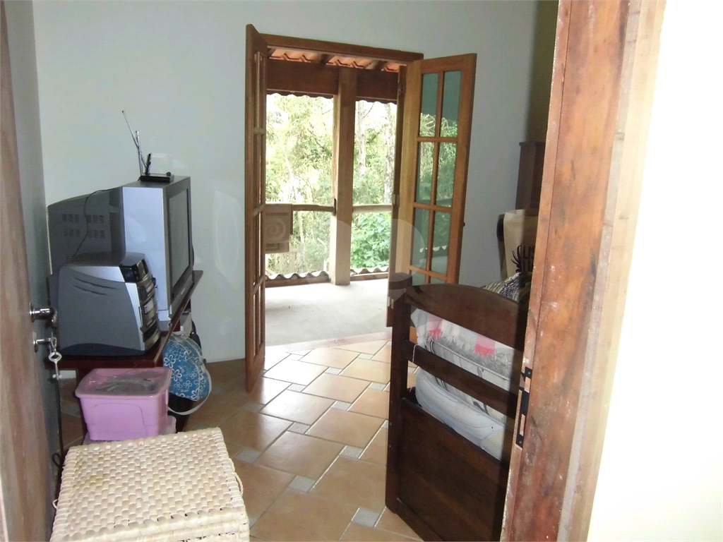 Sobrado em Mairiporã com  1.244 m² de terreno.