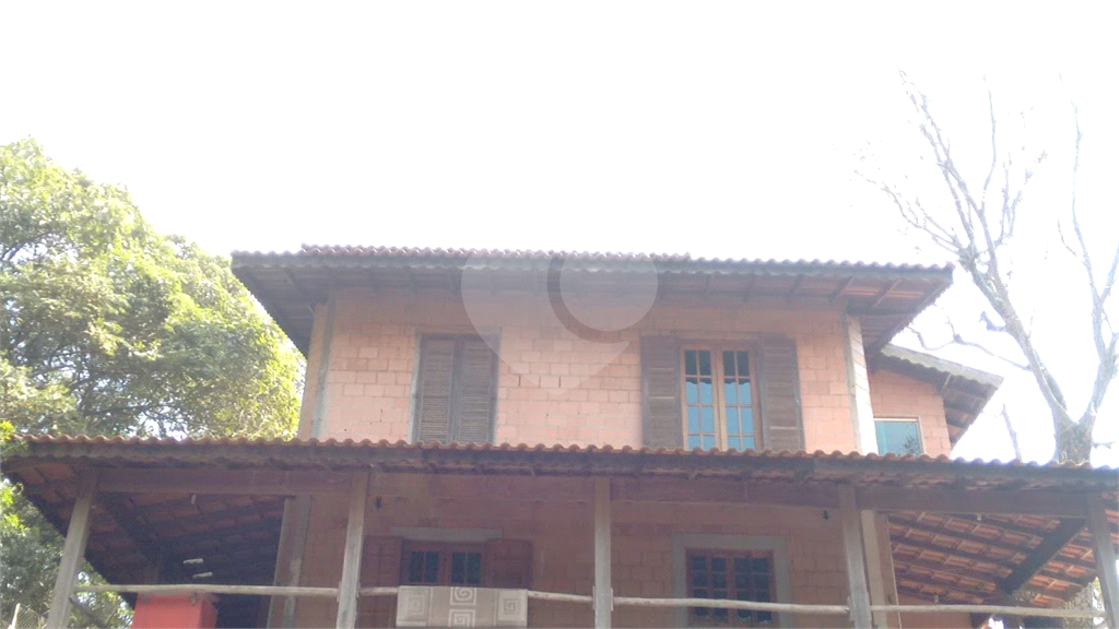 Sobrado em Mairiporã com  1.244 m² de terreno.