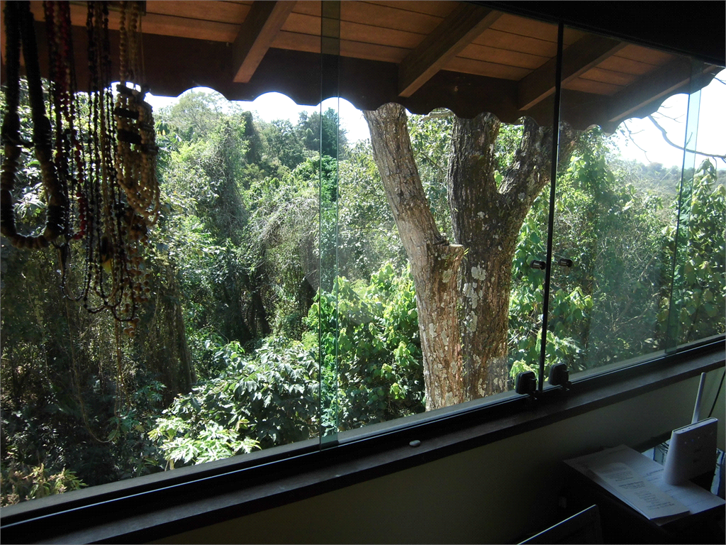 Sobrado em Mairiporã com  1.244 m² de terreno.