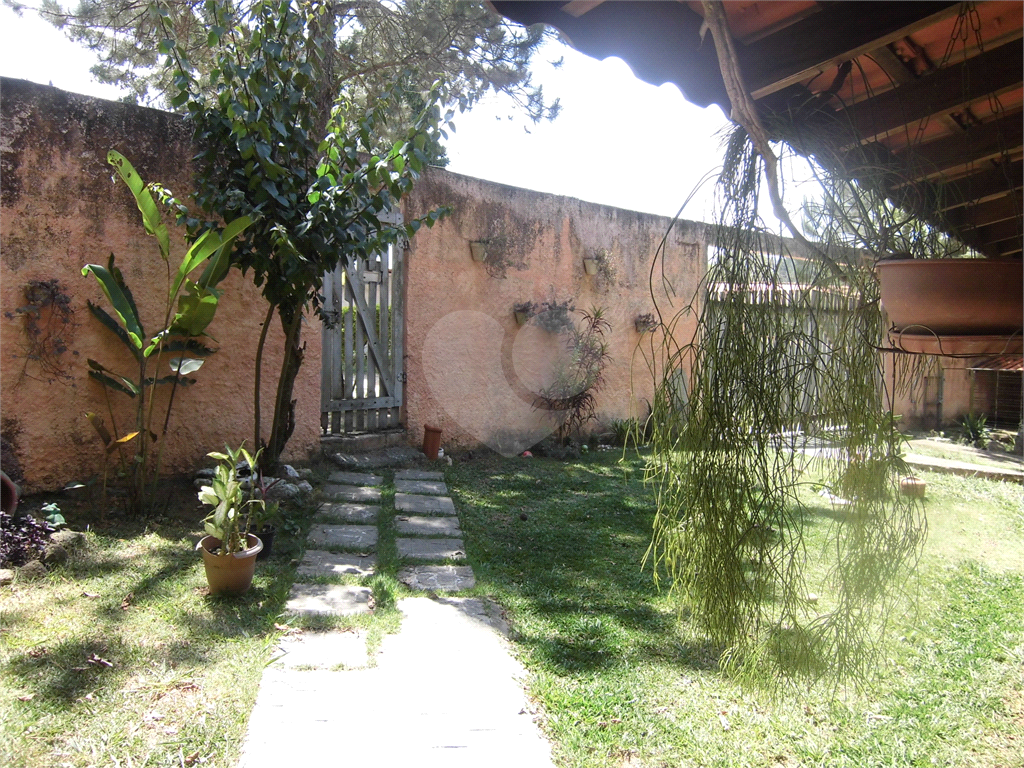 Sobrado em Mairiporã com  1.244 m² de terreno.