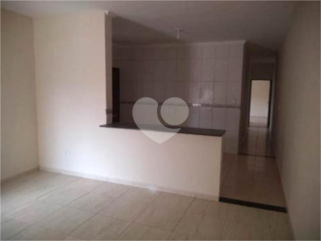 Casa à venda com 2 quartos, 87m² - Foto 12