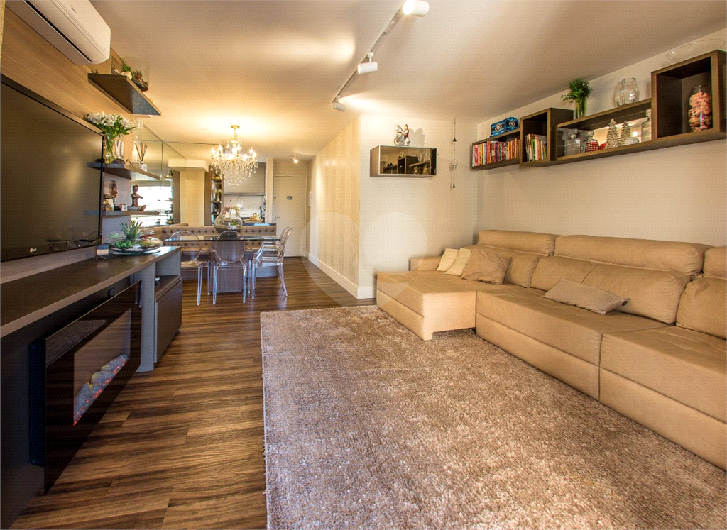 Apartamento com 88m 3 dorm 2 banheiros 1 suite e 2 vagas de garagem