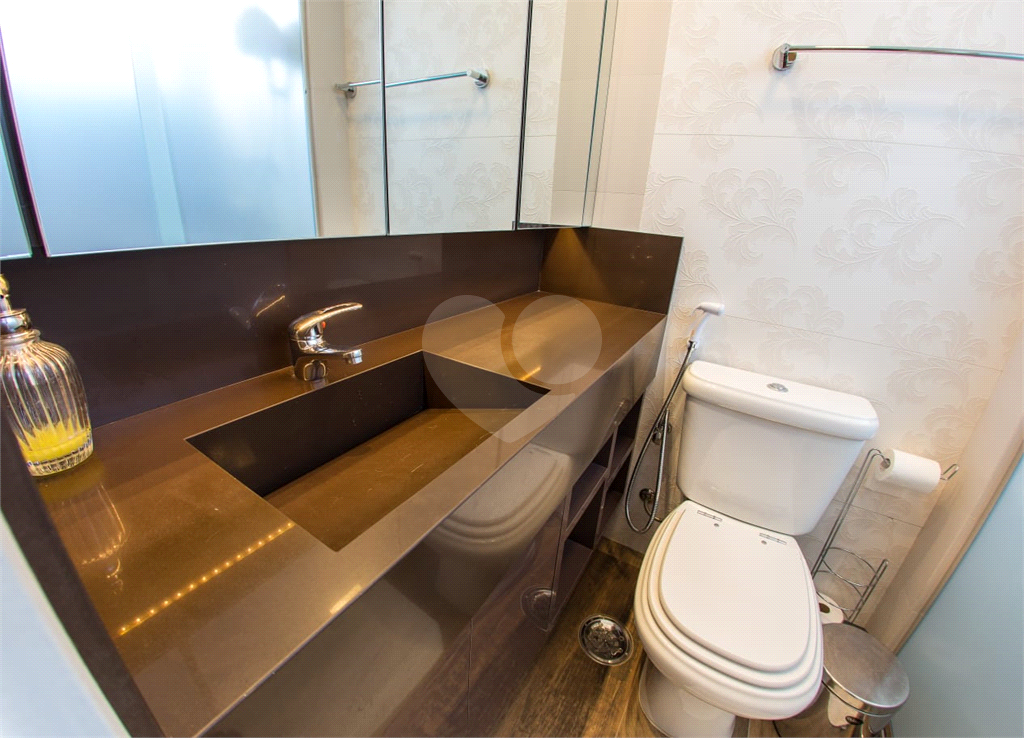 Apartamento com 88m 3 dorm 2 banheiros 1 suite e 2 vagas de garagem
