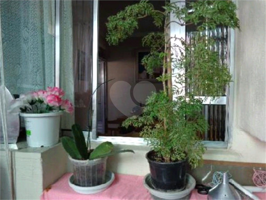 APARTAMENTO em BARRA FUNDA