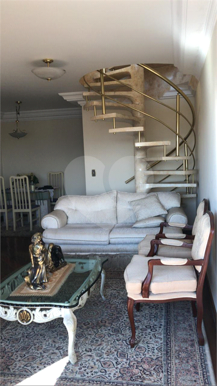 Belíssima cobertura duplex á venda em Santana