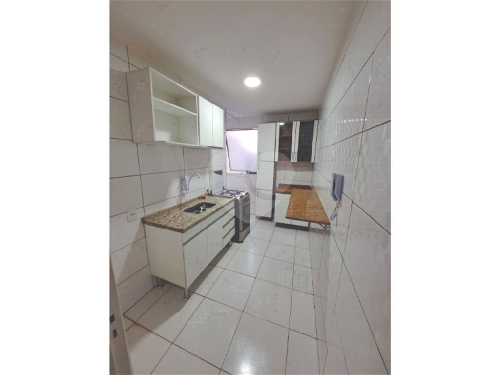 Lindo apartamento em excelente local.

