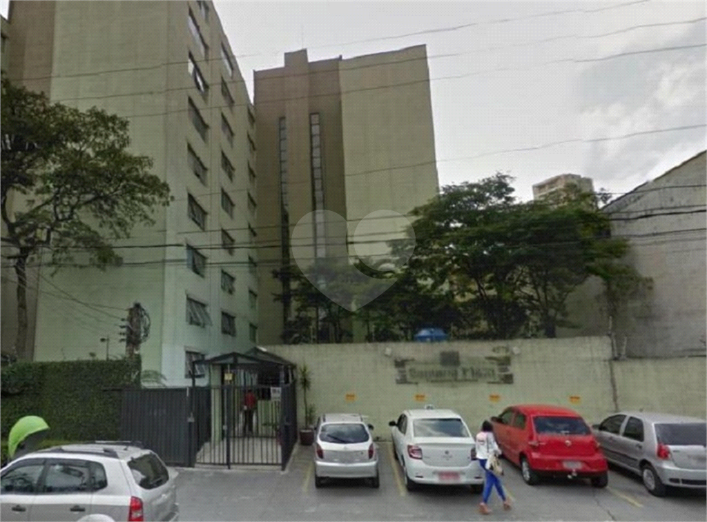 Lindo apartamento em excelente local.
