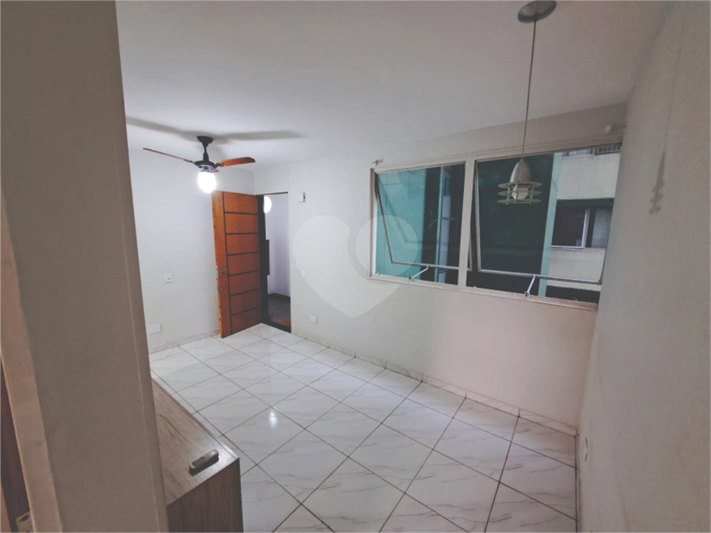 Lindo apartamento em excelente local.
