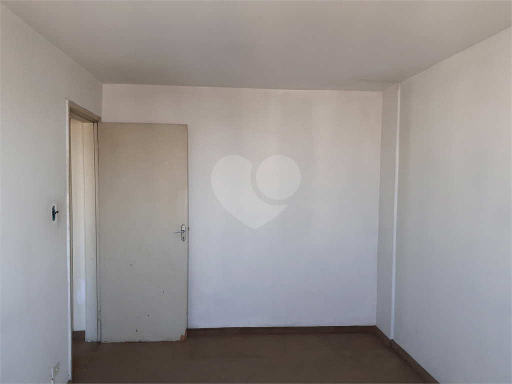 APARTAMENTO em TUCURUVI