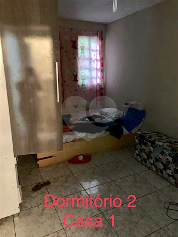 Casa com renda