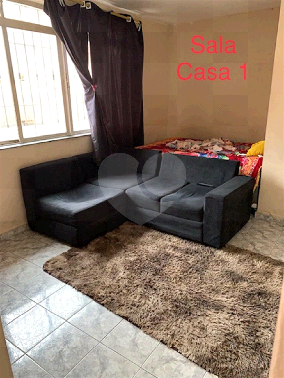 Casa com renda