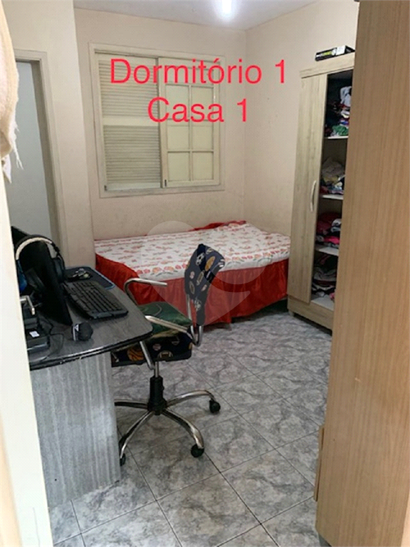 Casa com renda