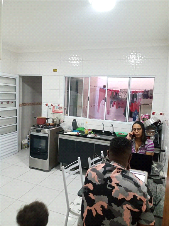 Imóvel com 3 dorms e recém construído