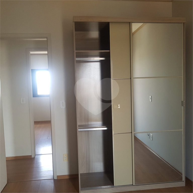 APARTAMENTO em CASA VERDE