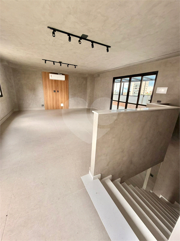 Cobertura na Rua Francisca Julia em Santana - 3 dormitórios 1 suíte e 3 vagas 