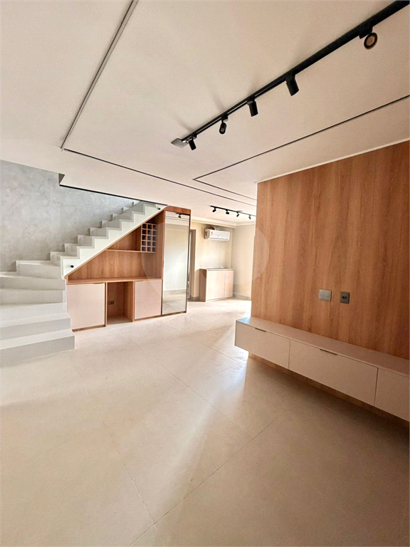 Cobertura na Rua Francisca Julia em Santana - 3 dormitórios 1 suíte e 3 vagas 