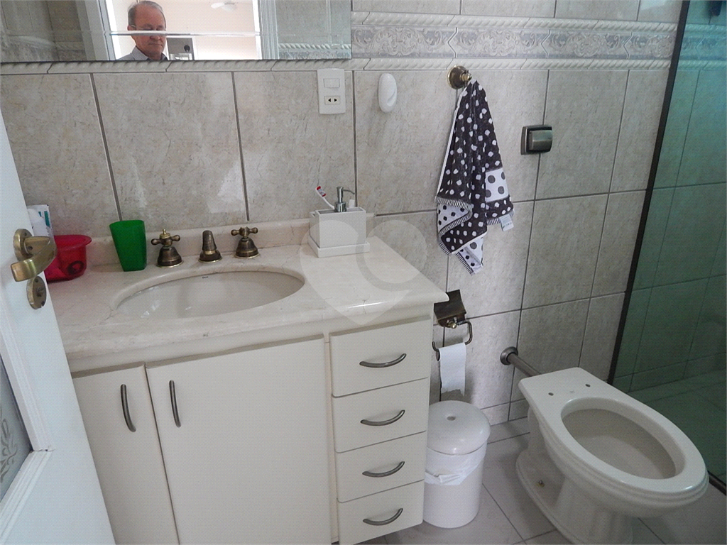 Casa Térrea no Barro Branco, 4 dormitórios, 4 suítes, sala 3 ambientes, área gourmet,  10 vagas.