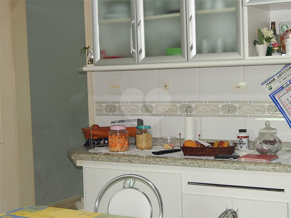 Casa Térrea no Barro Branco, 4 dormitórios, 4 suítes, sala 3 ambientes, área gourmet,  10 vagas.