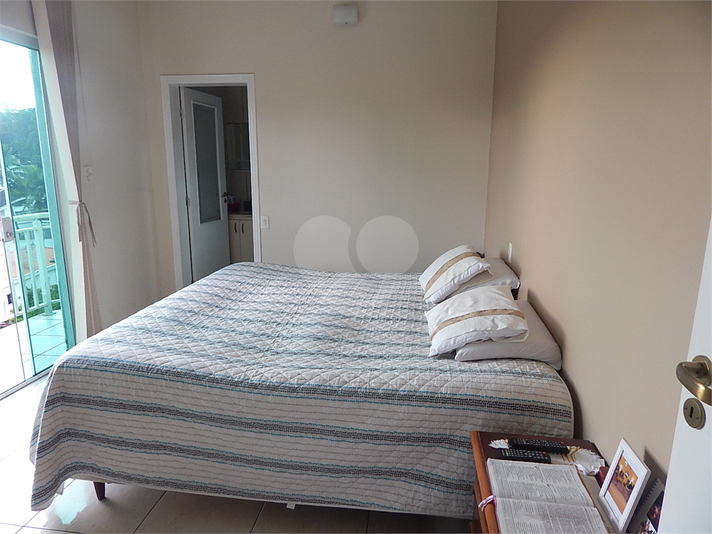 Casa Térrea no Barro Branco, 4 dormitórios, 4 suítes, sala 3 ambientes, área gourmet,  10 vagas.
