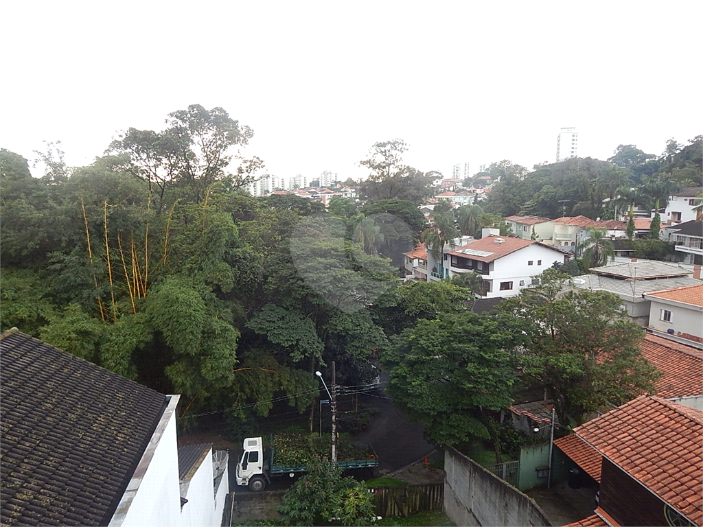 Casa Térrea no Barro Branco, 4 dormitórios, 4 suítes, sala 3 ambientes, área gourmet,  10 vagas.