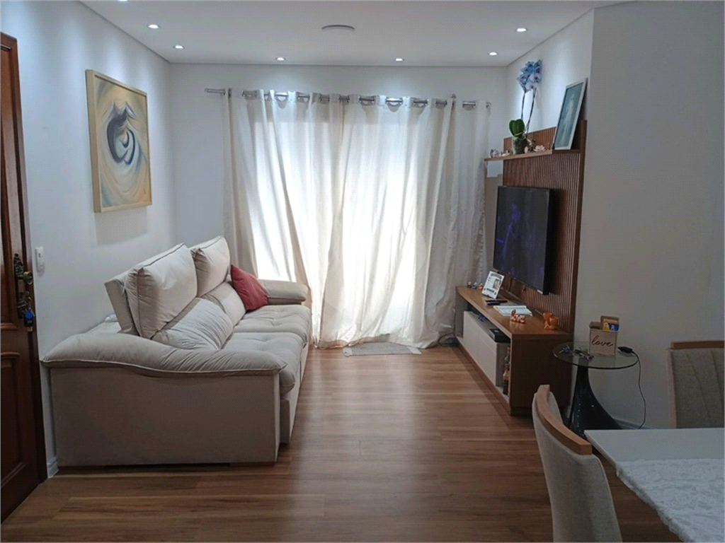 Apartamento bem localizado, próximo do Horto Florestal com 3 dormitórios e 1 suite no Mandaqui