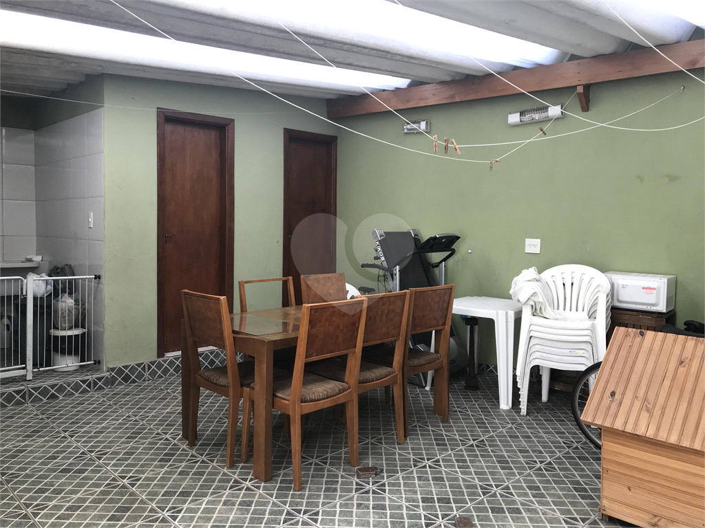 Sobrado à venda com 2 quartos, 150m² - Foto 42