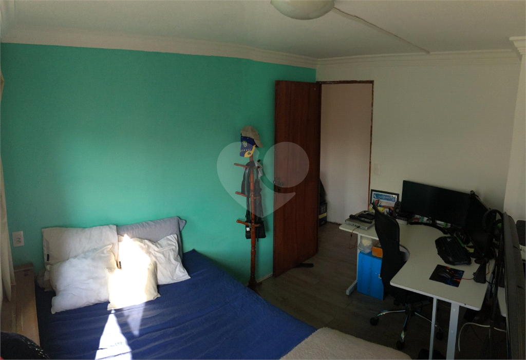 Apartamento todo reformado com 2 dorms.