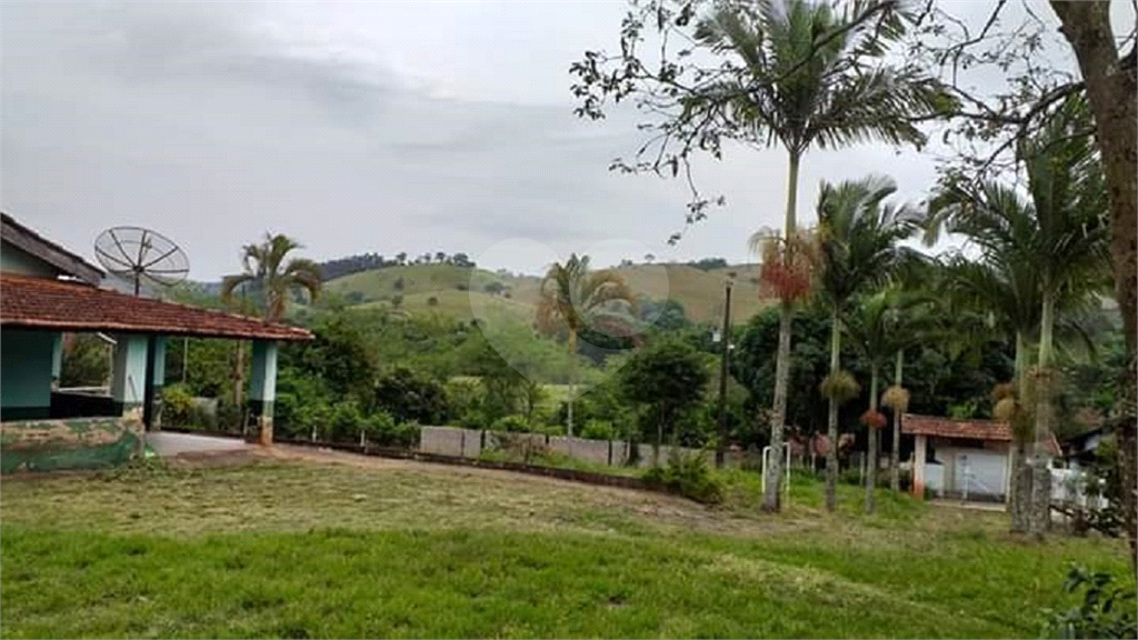 Chácara à 8 km de Monte Sião acesso  asfaltado