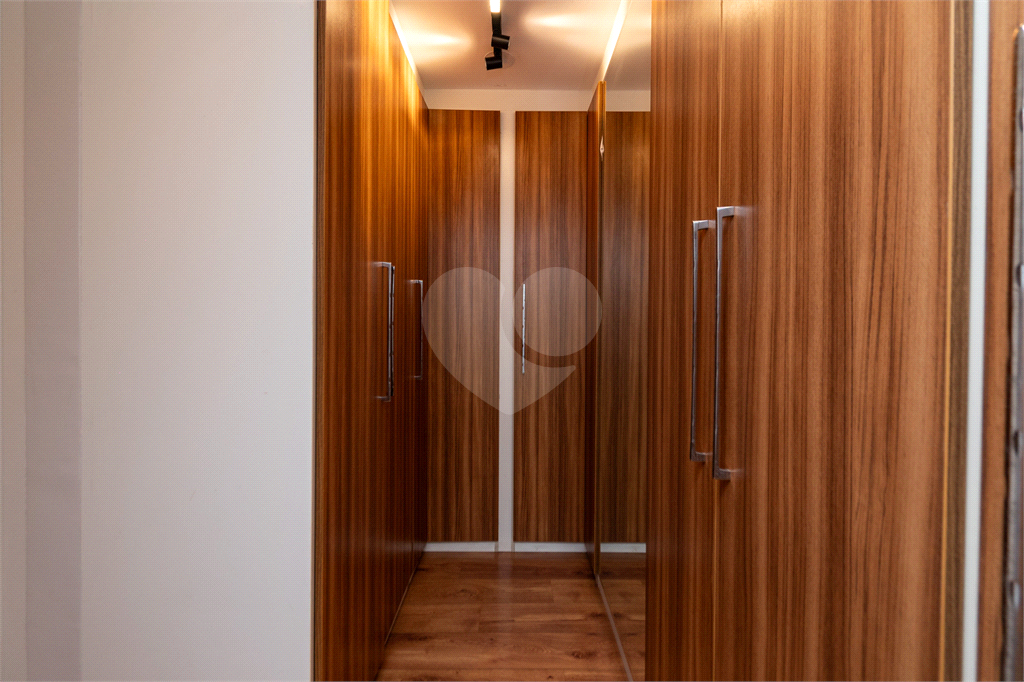 Apartamento na Vila Mariana com 3 quartos, varanda e lazer completo