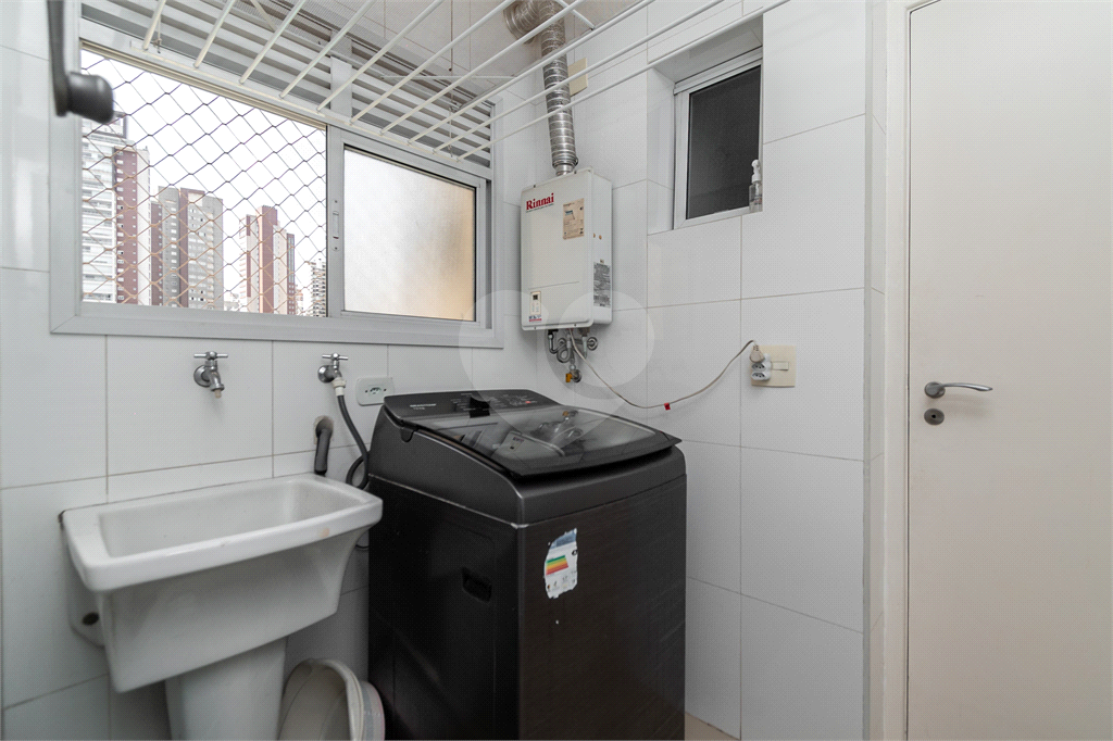 Apartamento na Vila Mariana com 3 quartos, varanda e lazer completo