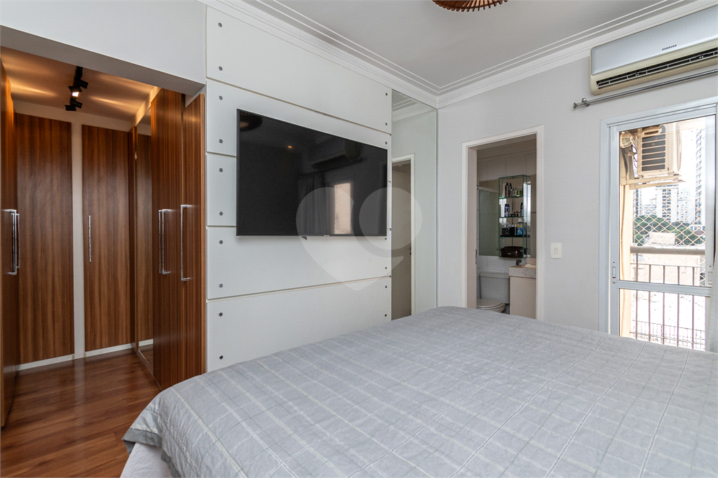 Apartamento na Vila Mariana com 3 quartos, varanda e lazer completo