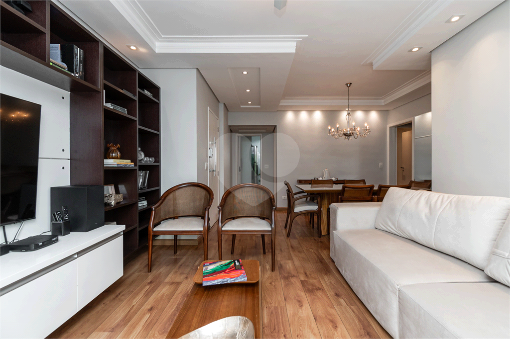 Apartamento na Vila Mariana com 3 quartos, varanda e lazer completo