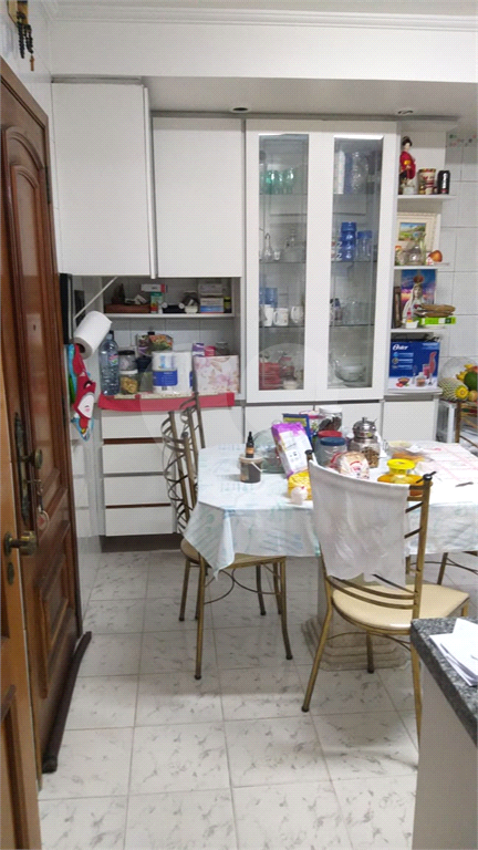 APARTAMENTO em CASA VERDE