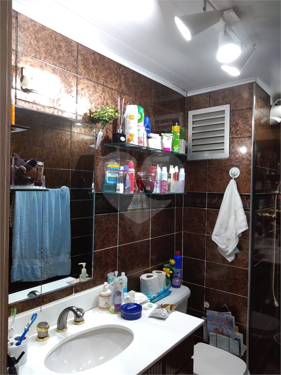 APARTAMENTO em CASA VERDE