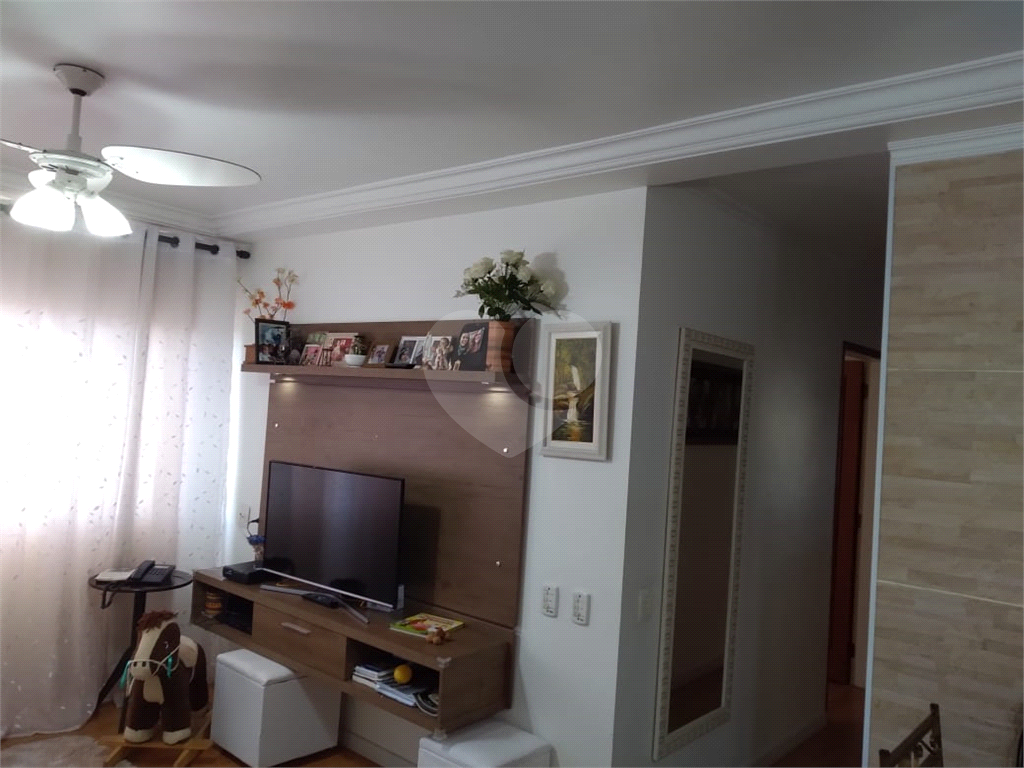 APARTAMENTO em CASA VERDE