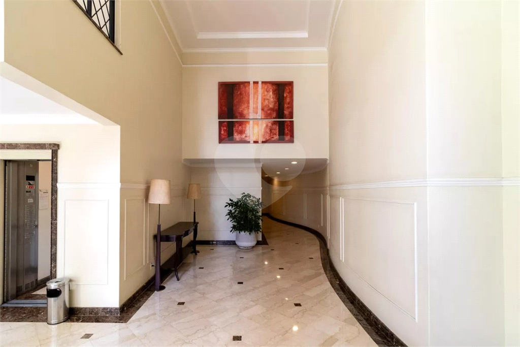 Apartamento Perdizes 2 suítes e 2 vagas de garagem 