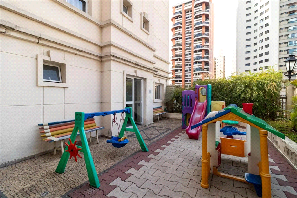 Apartamento Perdizes 2 suítes e 2 vagas de garagem 