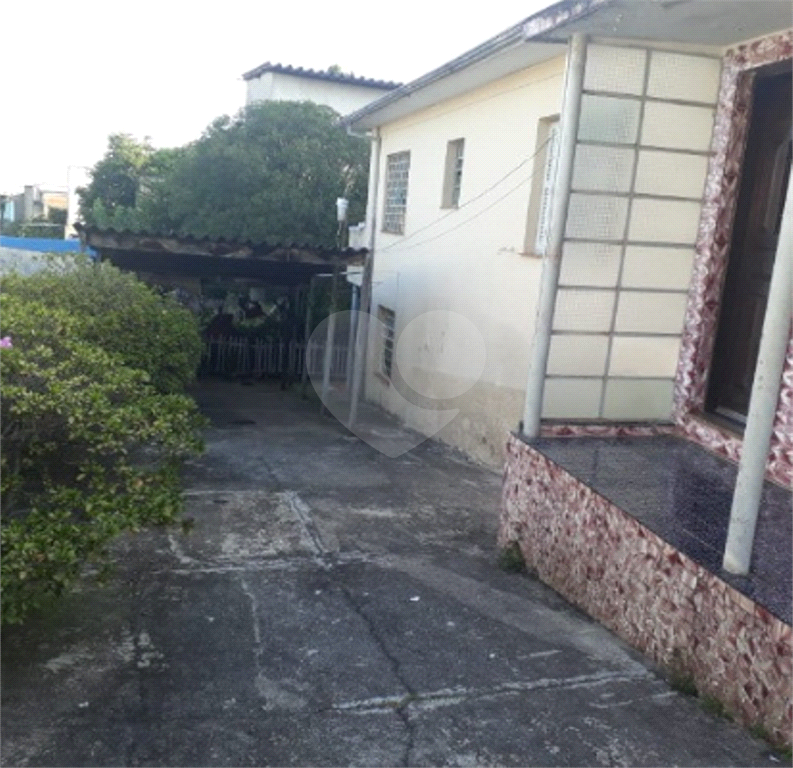 SOBRADO em LIMÃO
