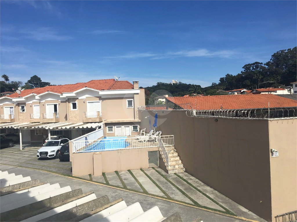 Belo sobrado para venda, em condomínio fechado, no bairro do Tremembé.