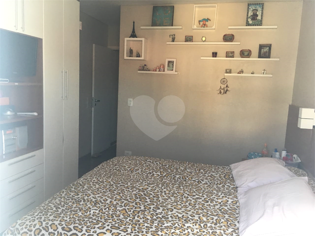Belo sobrado para venda, em condomínio fechado, no bairro do Tremembé.